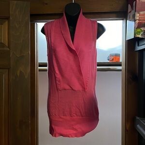 Cache sleeveless fitted sweater